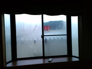 島根県松江市ルラクホーム結露のある窓
